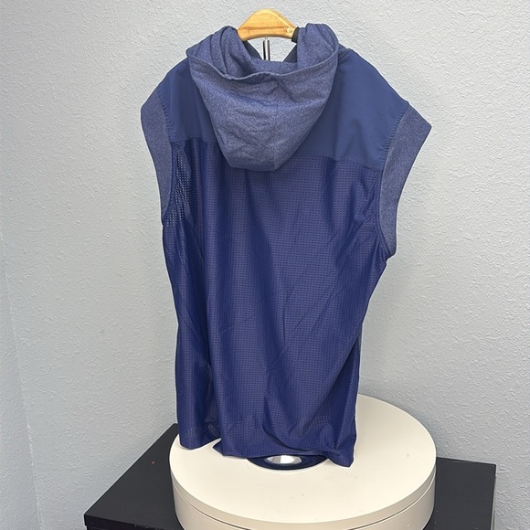 Lululemon Men’s Lg Stealth Hooded Sleeveless in
Heathered Hero Blue. Exclt Cdtn - Picture 13 of 15